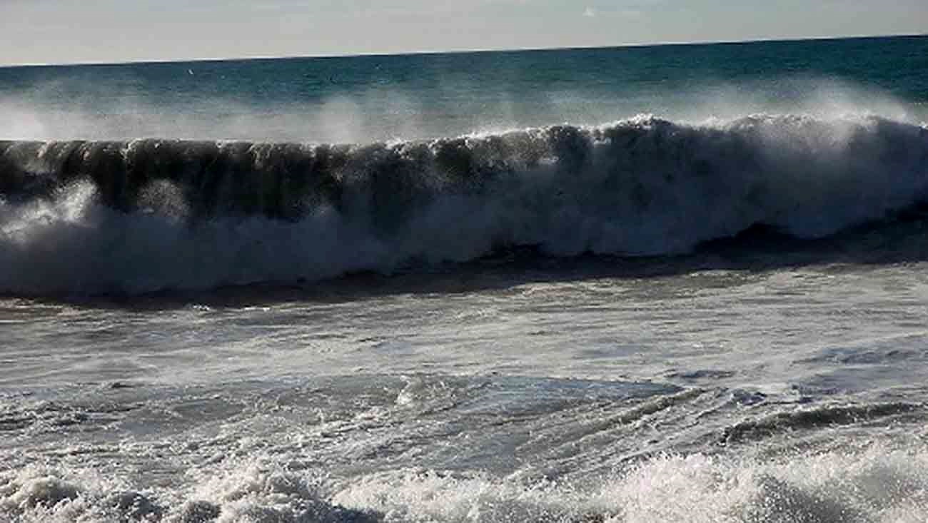 سه‌شنبه دریای خزر و چهارشنبه خلیج‌فارس مواج می‌شود